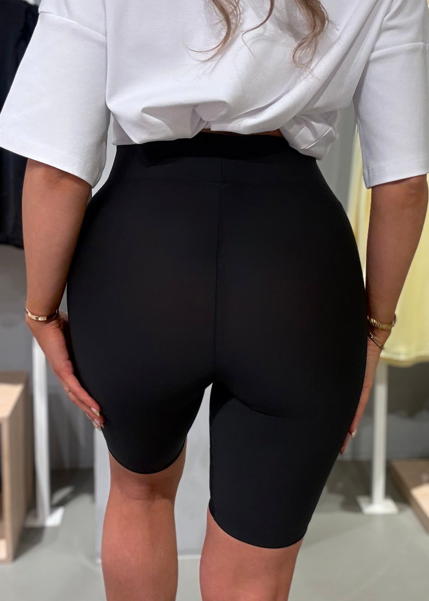NMPARLA Shorts - Black